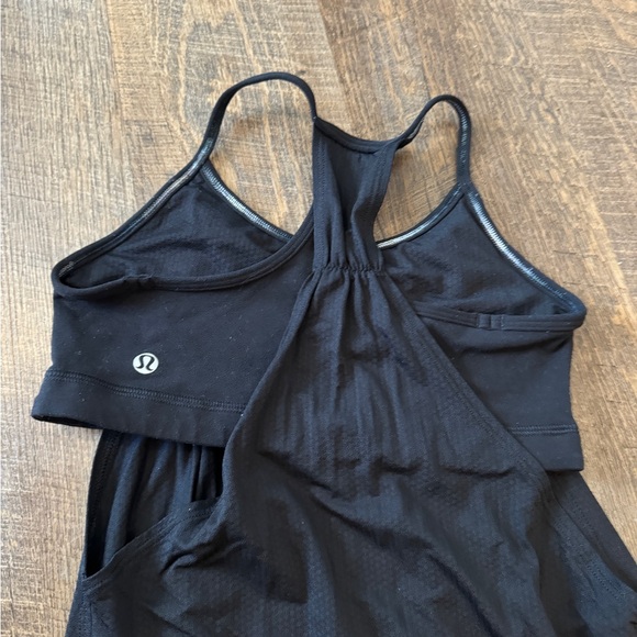 Lululemon No Limits tank with built in bra Size 4 - Picture 4 of 10